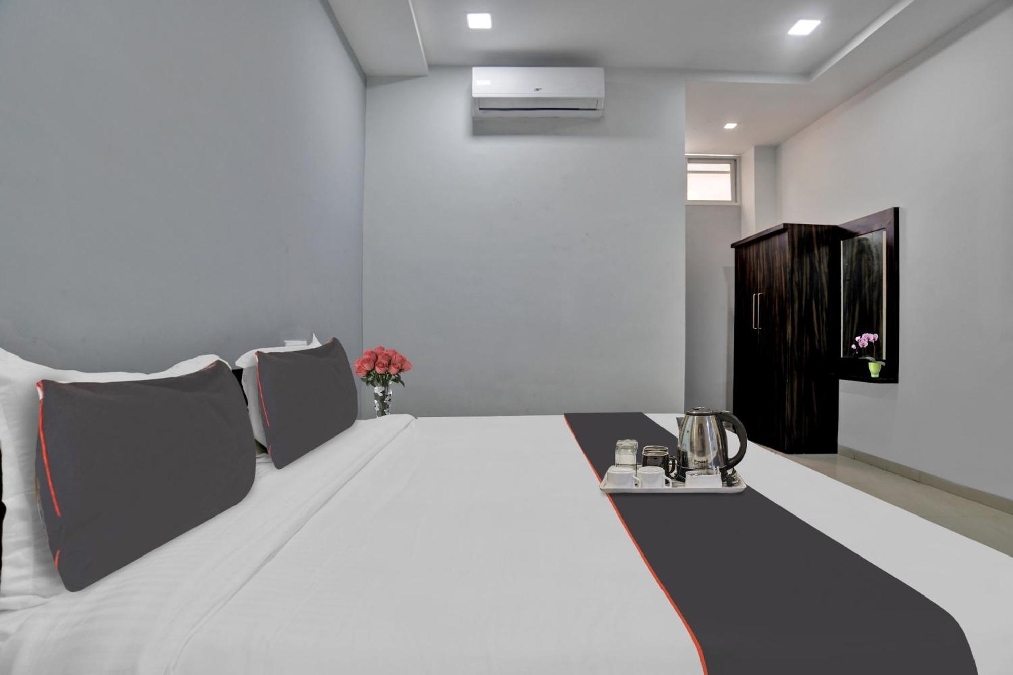 Collection O 91342 Hotel Heritage Indore Exterior foto